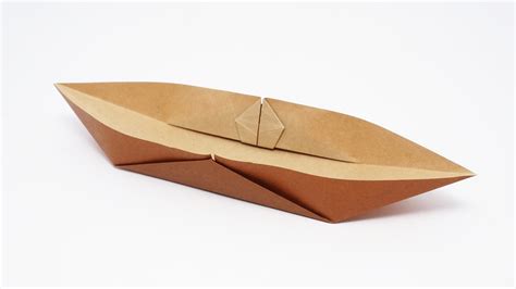 Paper canoe. Print out canoe hull shapes onto paper. Trace these onto plywood sheets and then cut them out of the plywood using a jigsaw. 3. These shapes should be smaller near the ends of the canoe and bigger in the middle. They will be used to help form the hull and basic design of the canoe. 