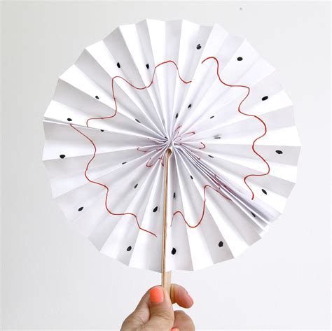 Paper fan. Things To Know About Paper fan. 