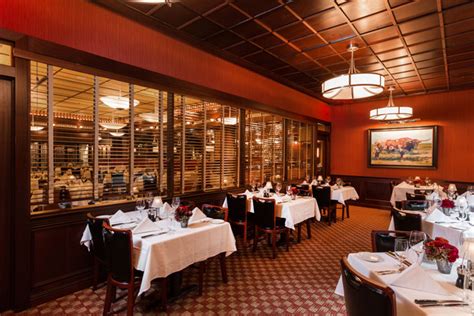 Pappas bros. Pappas Bros. is a classic steak house. The interior features dark woods and marble counters, and a display case shows the cuts of meat available. The kitchen turns out traditional sides … 