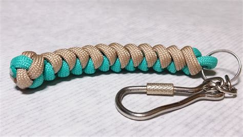 Paracord keychain #handmade - YouTube