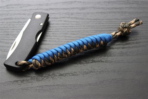 Paracord knife lanyard patterns. In this tutorial we make a basic knife lanyard using paracord. Consisting of snake knots, an optional bead and the knife lanyard knot, this lanyard is a good... 