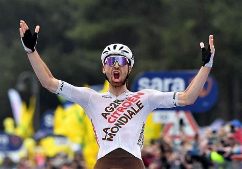 Paret-Peintre wins Giro’s 4th stage, Leknessund takes lead