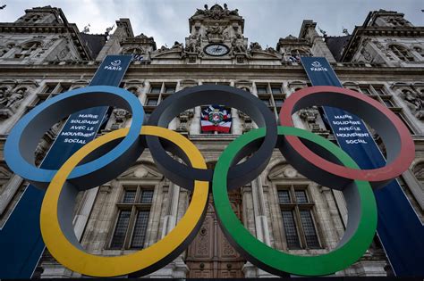 Paris angers critics with plans to restrict Olympic Games traffic but says residents shouldn’t flee