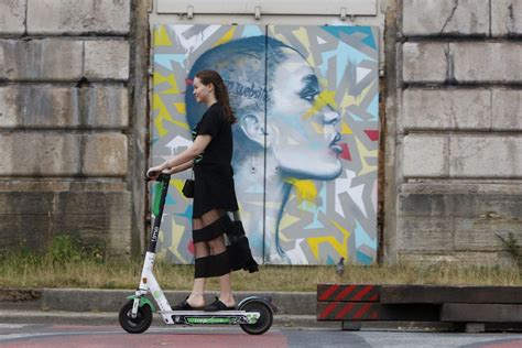 Paris snubs Bird in highly competitive electric scooter competition