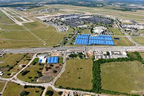 Park and zoom austin. Tesla has secured several buildings in the 5-building Kyle/35 Logistics Park in Kyle, Texas, a suburb south of Austin. According to the Austin Business Journal, Tesla has … 