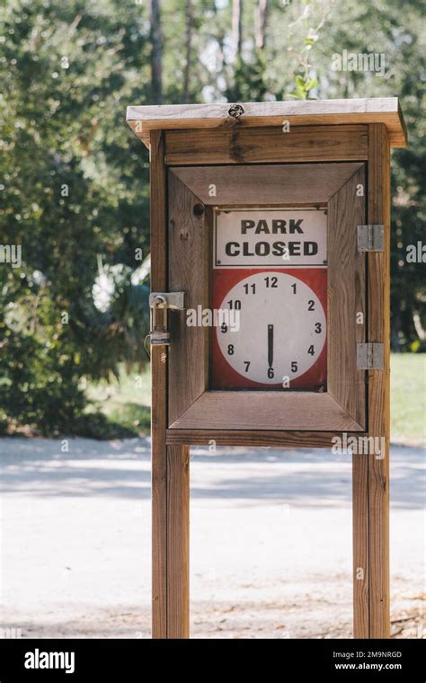 Park hours & show schedule - Busch Gardens