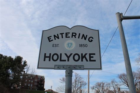 According to Holyoke City Hall, High Street from Resnic Blvd to Lyman Street will have a parking ban from 6:00 a.m. to 5:00 p.m. from October 10th until the …. 