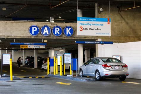 Parking tickets aren’t enforceable at this Bay Area mall. Confused shoppers are still paying