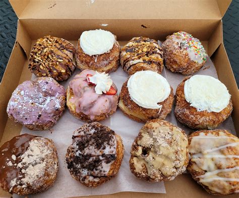 Parlor doughnuts. Specialties: We are a craft donut and coffee shop offering an array of unique bakery items, including our original layered donuts; vegan, gluten-friendly, and keto-friendly products; artisanal breakfasts; and specialty coffee. 