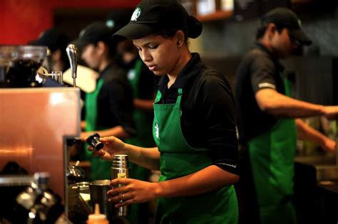 Part time starbucks barista salary. Roughly 60 million people visit Starbucks locations around the world each week, which would be over 3 trillion visitors yearly. The average Starbucks customer visits the store six ... 