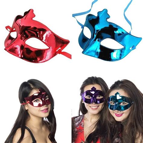 Parti ve Balo Maskesi, Renkli.