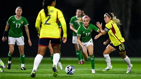 Partido amistoso de fútbol femenino entre República de Irlanda y Colombia terminó suspendido tras 20 minutos de juego