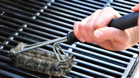 Party Tips: Keep your grill clean so your next barbecue doesn’t fizzle