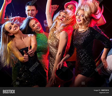 Party girls group photos. .  ...