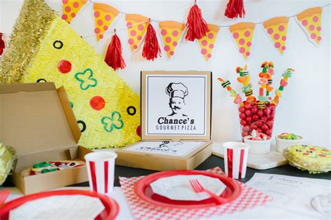 Party with pizza. Set up a cooking station with all the necessary ingredients and equipment to start your pizza party planning. You'll need pre-made or homemade dough, sauce (tomato, pesto, or white), cheese (mozzarella, cheddar, or feta), and toppings like pepperoni, mushrooms, peppers, or olives. Arrange them on separate plates so that everyone can … 