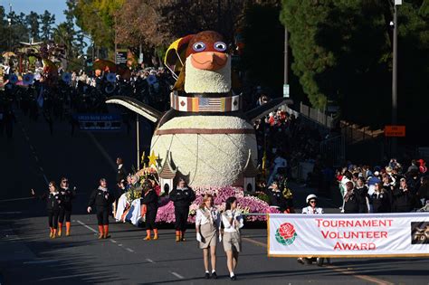 Pasadena rose parade. LOS ANGELES - The 135th Tournament of Roses Parade delighted spectators in Pasadena Monday with marching bands, equestrian units and -- of course - … 