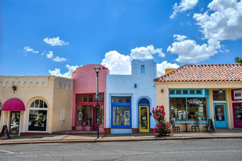 Paseo arts district. Jan 4, 2023 · The Paseo District is a vibrant neighborhood in Oklahoma City that is home to a variety of shops, galleries, and restaurants. Built in 1929, the Paseo Arts District is a creative enclave and the first shopping district close to downtown. 