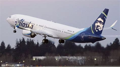 Passenger fearing ‘powerful cartel’ made bomb threat on Seattle-bound flight, documents say