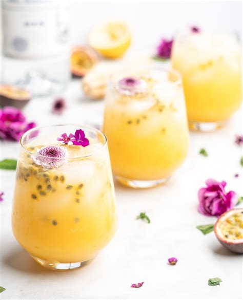 Passion Fruit Gin Fizz Recipe Fruit gin, Gin fizz ... - Pinterest