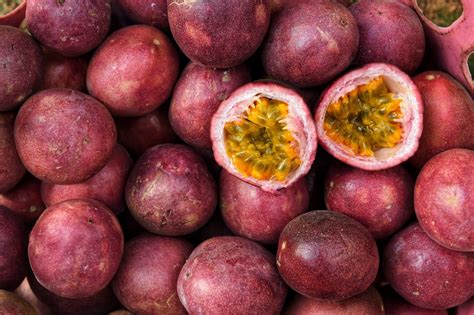 Passion friut. Passion Fruit Nutrition Facts. One cup of passion fruit (236g) provides 229 calories, 5.2g protein, 55.2g of carbohydrates, and 1.7g of fat. Passion fruit is a great source of vitamins A and C, iron, magnesium, and potassium. The following nutrition information is provided by the USDA for purple passion fruit. Calories : 229. 