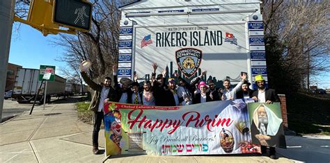 Passover at Rikers Island: How the notorious jail complex holds a …