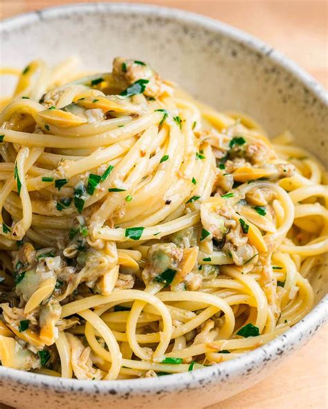 Pasta With White Wine And Clams - Org