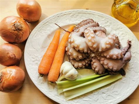 Pasta with Octopus alla Genovese – The Pasta Project