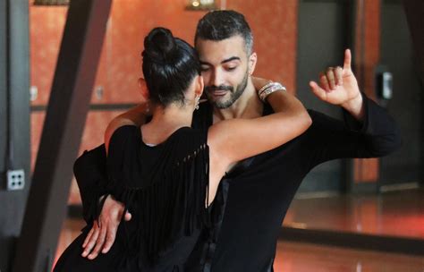 Patchata. Bachata con Emoción is a Latin dance school in Leuven. Join our weekly classes Cuban Salsa & Bachata or book us for private events, workshops, shows & (wedding) choreography. 