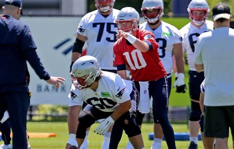 Patriots’ offense gets one piece of good news before Dolphins game