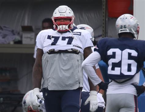 Patriots OT Trent Brown sitting out second straight practice Tuesday, 8 others missing