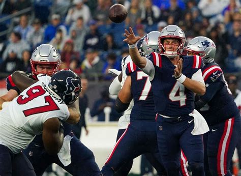 Patriots fall to Texans in preseason opener in Bailey Zappe’s extended look [+gallery]
