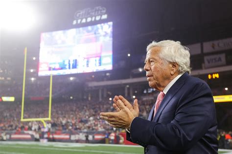 Patriots fan screamed at by Raiders fan in viral video vindicated by ...