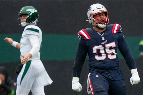 Patriots pass rusher reportedly suffered torn biceps vs. Jets