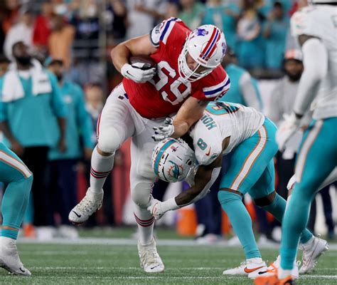 Patriots react to wild overturned play that sealed loss to Dolphins