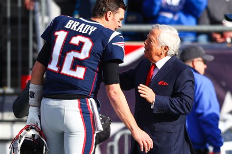 Patriots to honor Tom Brady at 2023 home opener, Robert Kraft says