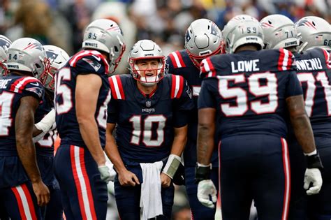 Patriots-Cowboys injury report: Dallas gets healthier, 5 Patriots remain limited Thursday