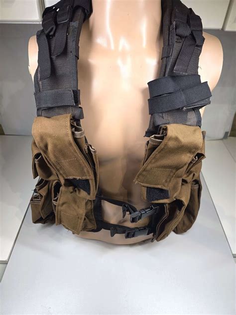 Pattern 83 webbing. ) .  The Pattern 83 webbing system was produced to fill a ver...