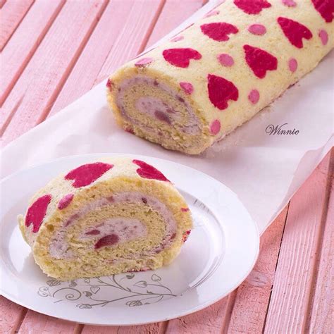 Patterned Swiss Rolls Trusper