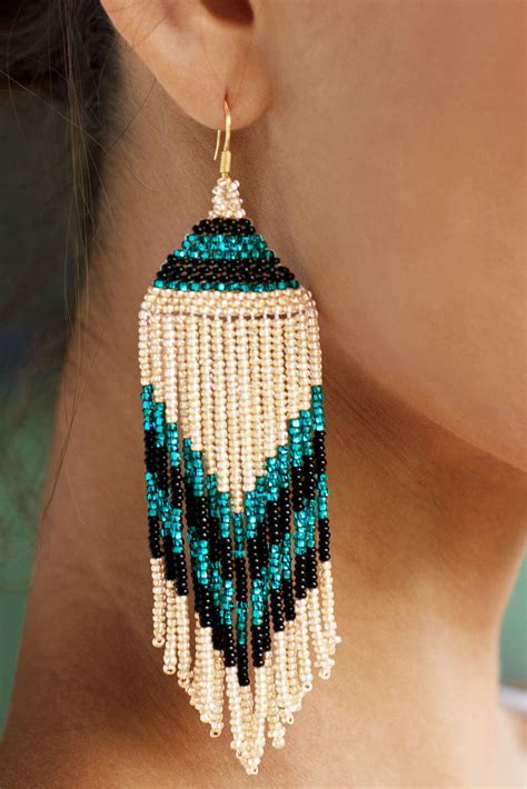 Patterns for seed bead earrings. 15 DIY Seed Bead Earring Patterns. Seed beads are great for making classy, lightweight accessories, with earrings being one of the most common jewelry projects worked with them. The colorful solid or transparent beads are suitable for all sorts of beading techniques including peyote and brick stitches, as well as simple stringing and braiding ... 