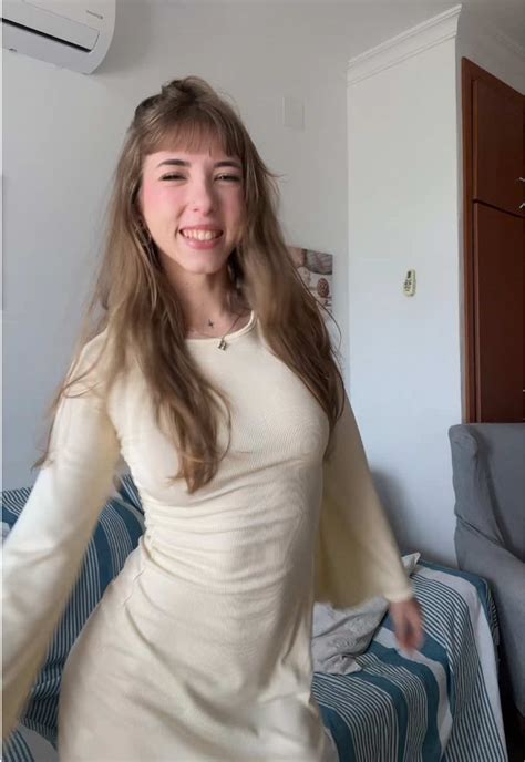 Pau  Peach Onlyfans Leak