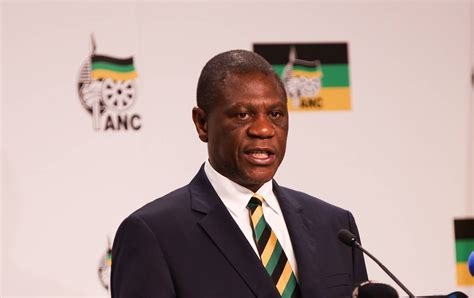 Paul Mashatile &ndash; Biography, Wife, Children, Net Worth, Other ...