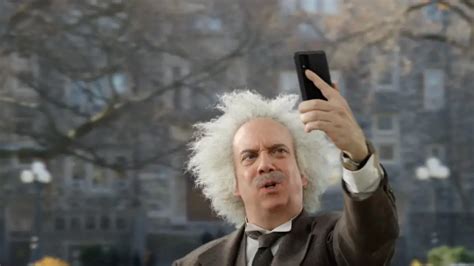 The 2022 Verizon commercial with Einstein complaining about his mobile network features the American actors Paul Giamatti as Einstein and Cecily Strong as the Verizon girl.. 