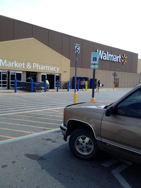 Pauls valley walmart. Walmart Freight Handler in Pauls Valley makes about $18.64 per hour. What do you think? Indeed.com estimated this salary based on data from 2 employees, users and past and present job ads. Tons of great salary information on Indeed.com 