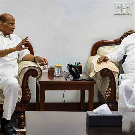 Pawar meets Kharge; Manjhi-Shah meeting triggers speculation