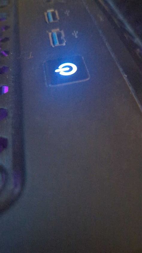 Pc power button blinking while off. Sep 7, 2025 · Why your computer power light blinks in...