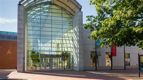 22 hours ago · The case describes the 25-year transformation of Peabody Essex Museum, which was created in 1993 by the merger of two sub-scale predecessor cultural institutions, operating since 1799, in Salem, Massachusetts. Dan Monroe, its founding CEO, began a process of building the institution, which, when he arrived, had a budget of $3 million and ….