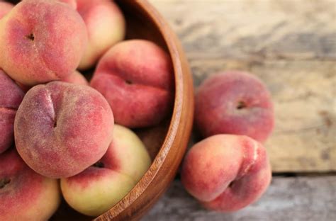Peach skin. Peach skin is edible and nutritious, but some people may have allergic reactions to it. Learn how to wash, prepare and use peach … 