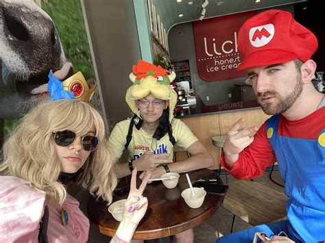 Peachjars and Moxi is the biggest breakup at the end of 2022 and fans are going crazy over it. Let’s learn in detail about them and their alleged breakup. Peachjars is an American social media personality, OnlyFans content creator, and streamer who got famous for her cosplaying and unique posts on her Instagram. She was….. 