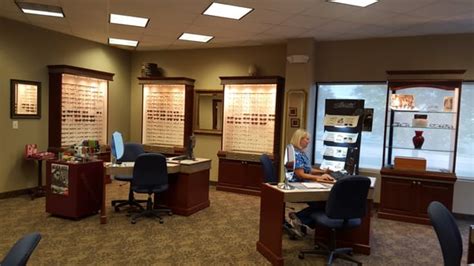 Peak Eye Care offers optometry services and has four providers at 2120 Statesville Blvd. You can make an appointment by phone or check your insurance coverage online.. 