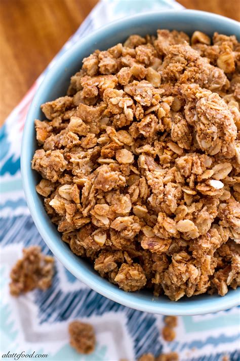 Peanut butter granola 😍 #foodtok #breakfastideas #recipe